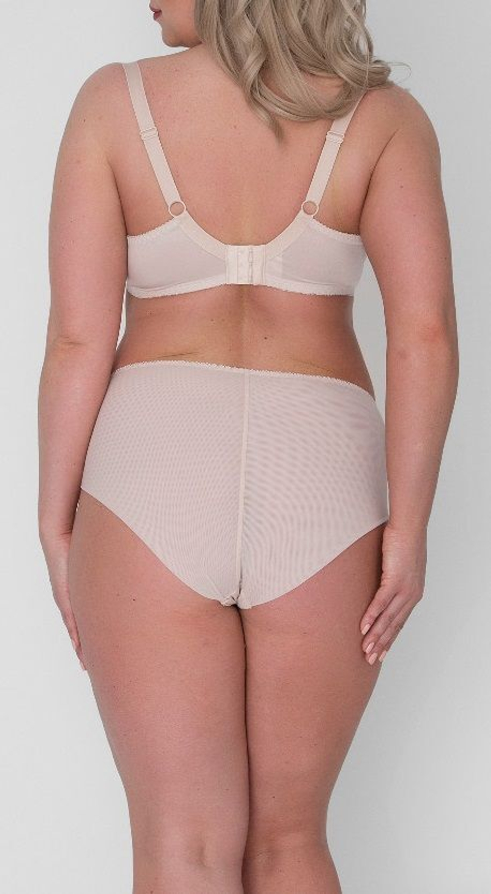 Женские трусики-слипы из ткани с тиснением (Размер: XXXL) (Цвет: телесный)