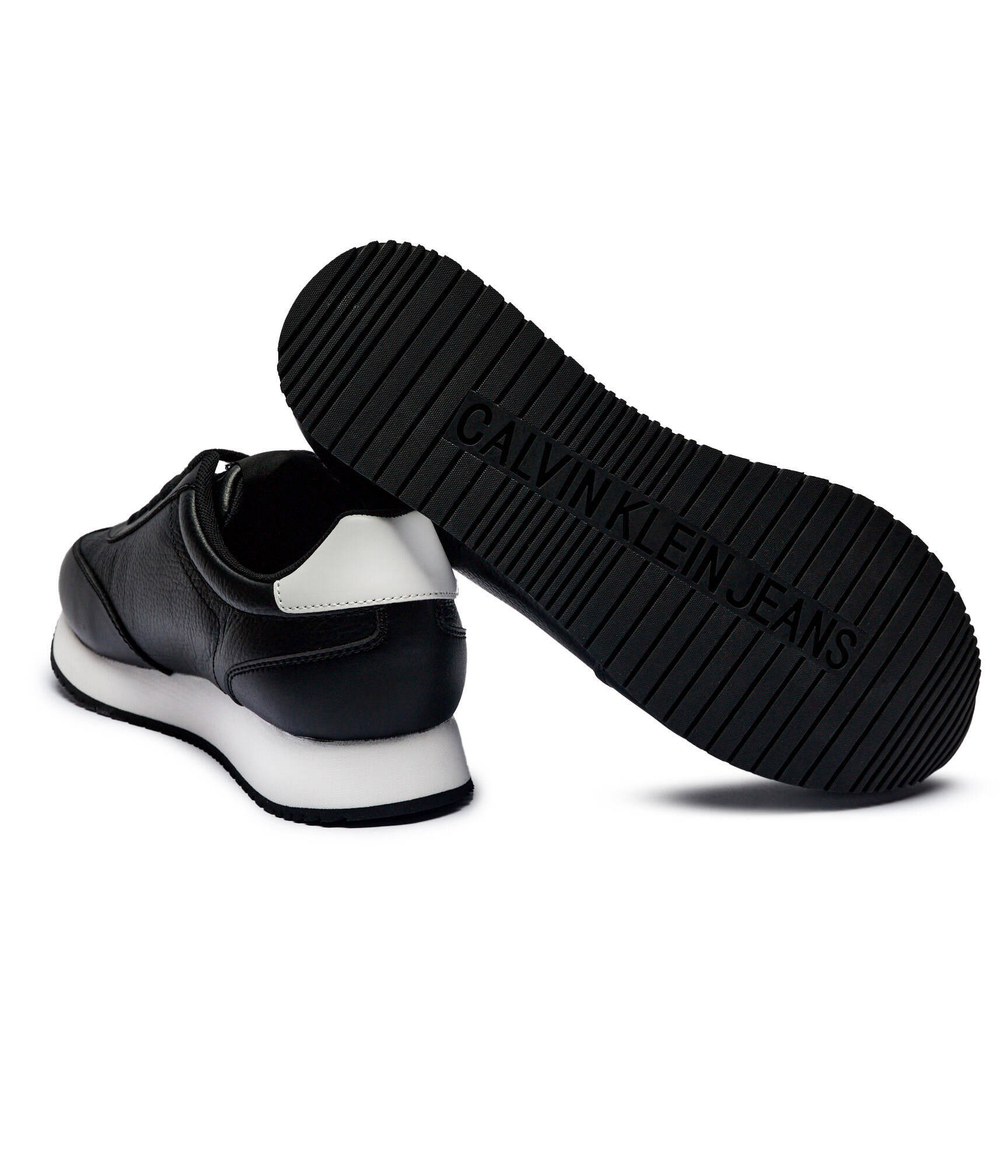 Кожаные кроссовки RUNNER Calvin Klein Jeans - черный(YM0YM01187)