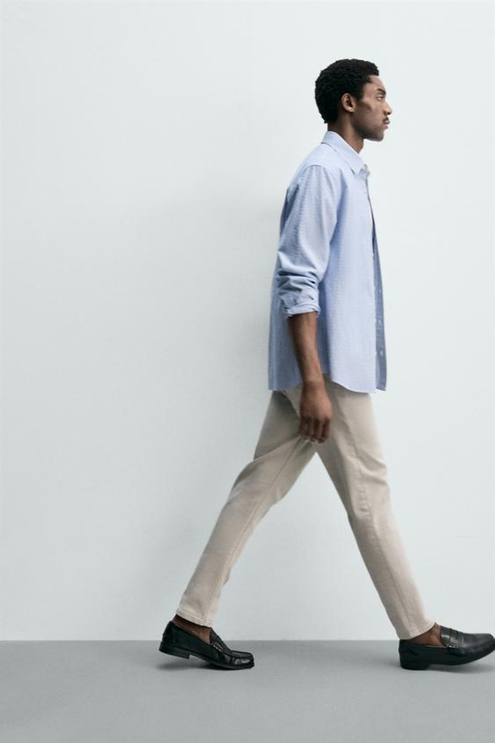 ZARA БАЗОВЫЕ ДЖИНСЫ SLIM FIT, ЭКРЮ