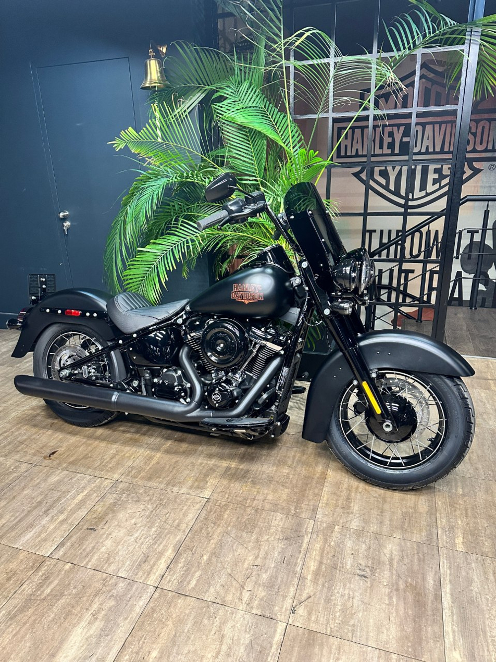 Harley-Davidson Deadwood 2026