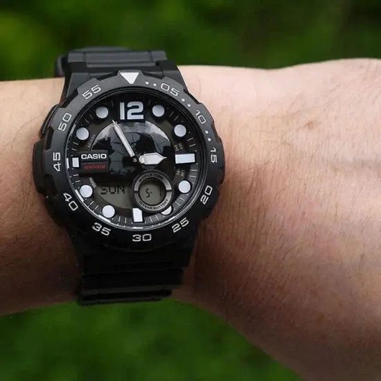 Электронные часы Casio AEQ-100W-1AVEF