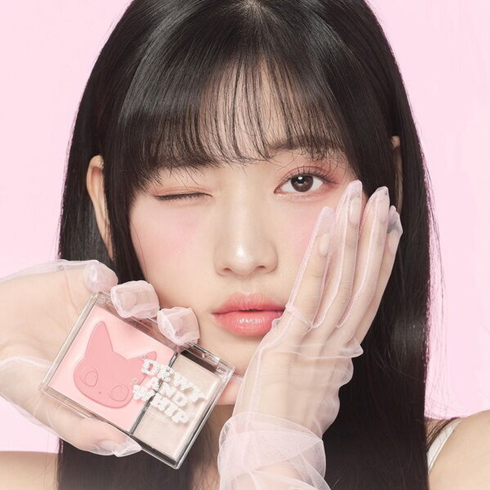 Палетка для сияния кожи кремовые румяна+хайлайтер Black Rouge Dewy Whip Cheek And Beam #DW01 Strawberry, 11.5г