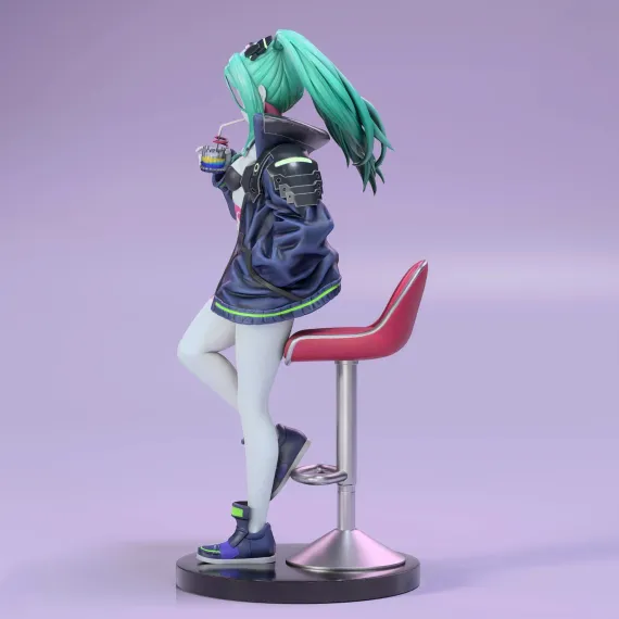 Rebecca in the Bar - Cyberpunk: Edgerunners