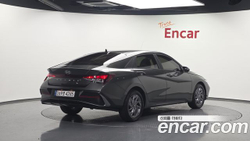 Hyundai AVANTE 1.6 — 2024