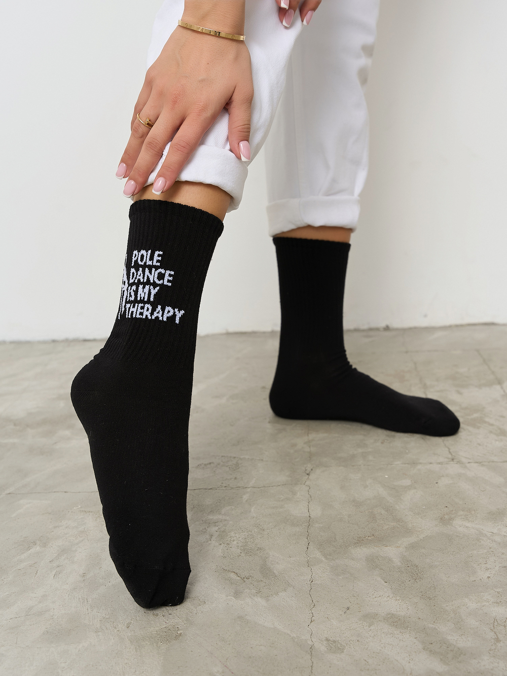 Носки женские высокие черные "POLE DANCE IS MY THERAPY"