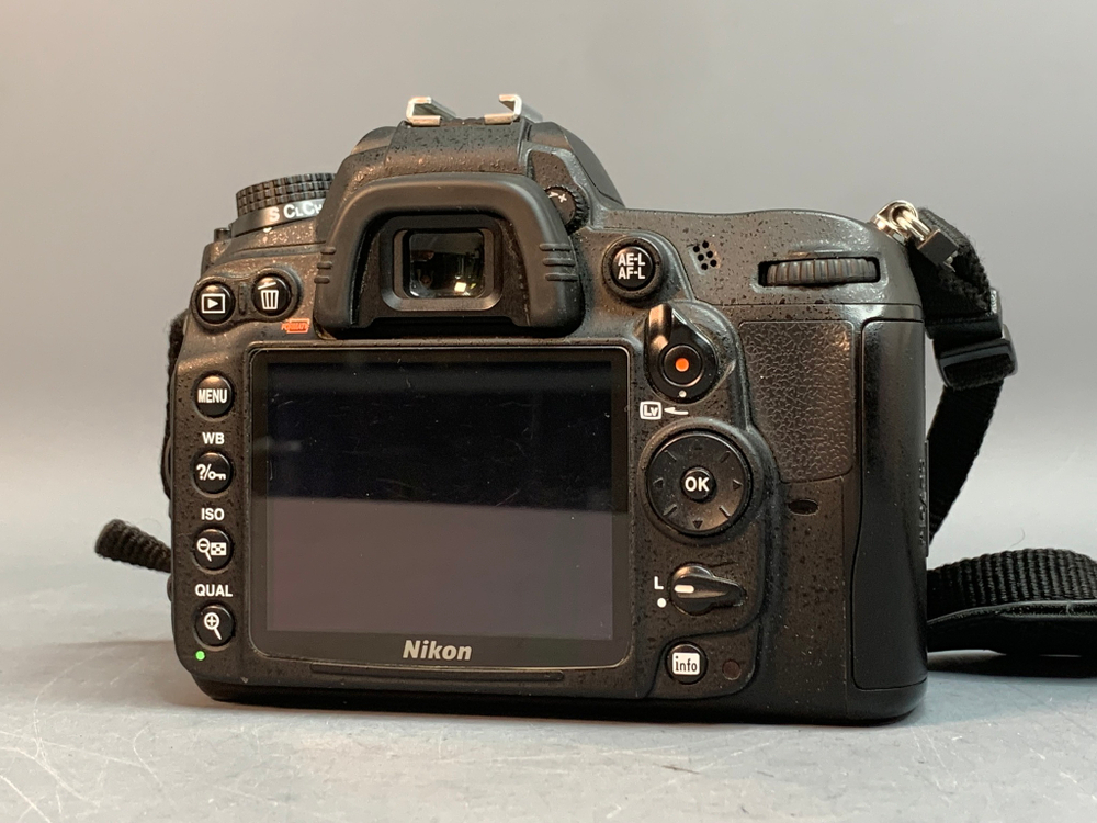 Nikon D7000 17.880 кадров