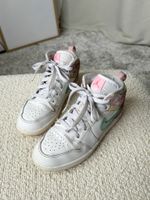 Кожаные кроссовки Nike, 34