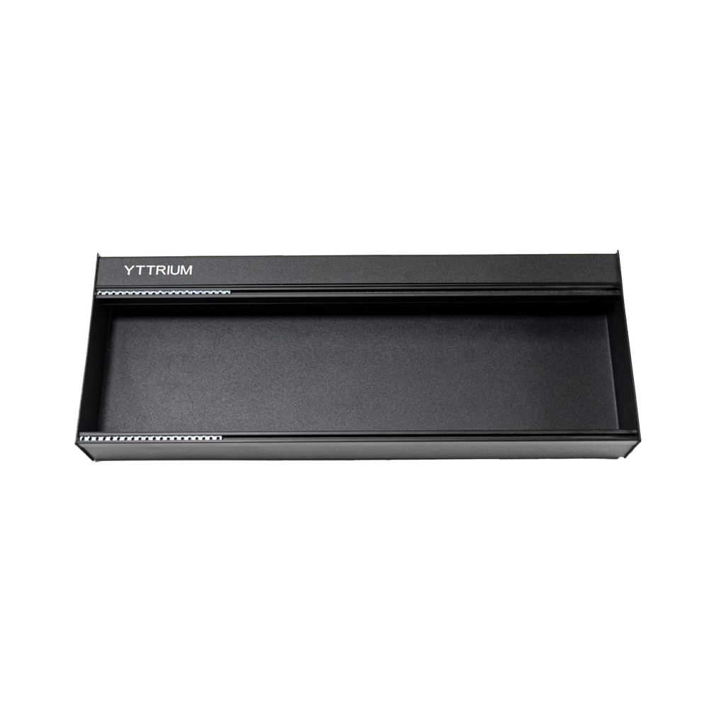 Yttrium Microcase R2 black 84hp