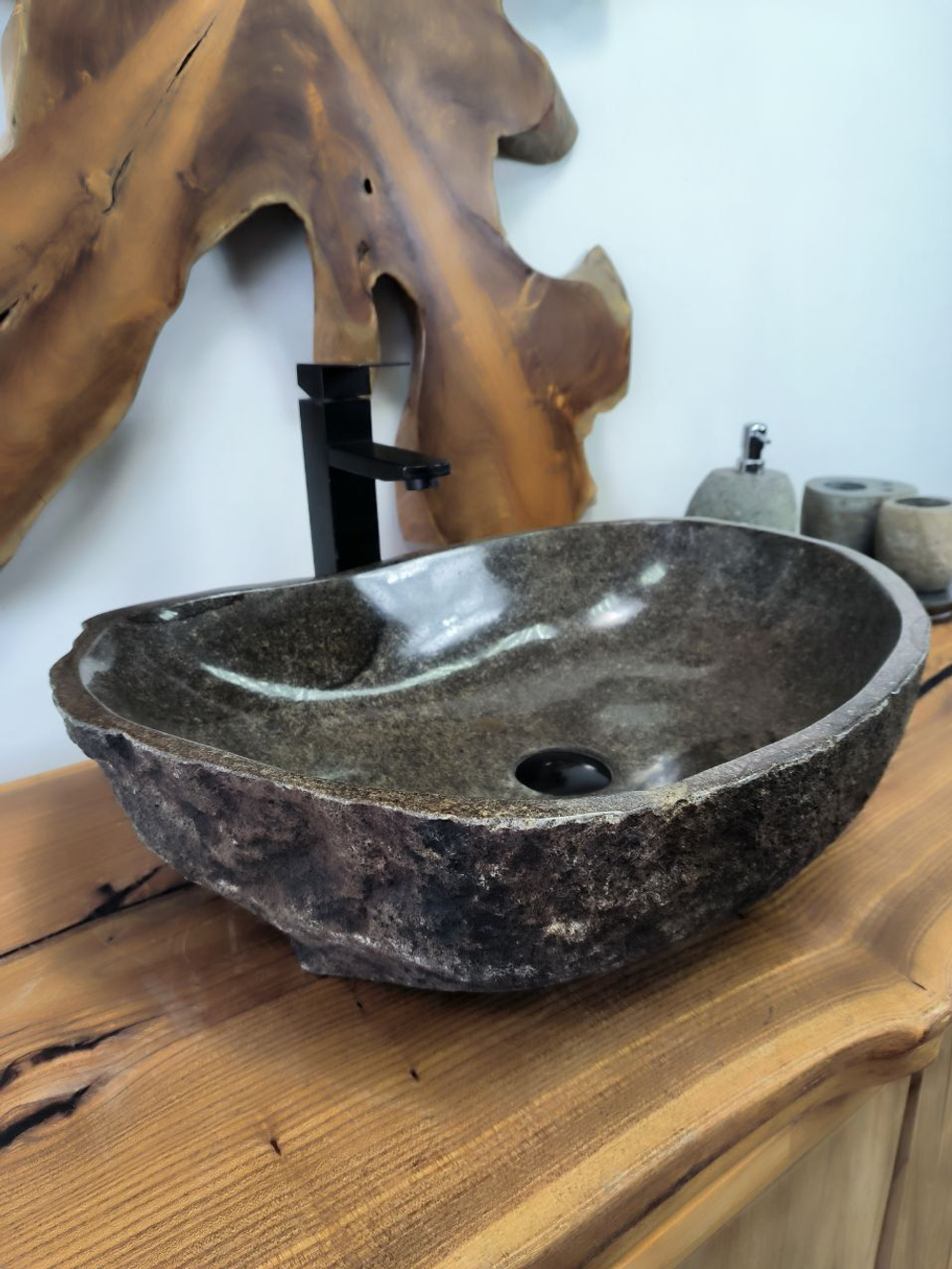 Раковина из речного камня RS-66484 56х41х15 из натурального камня