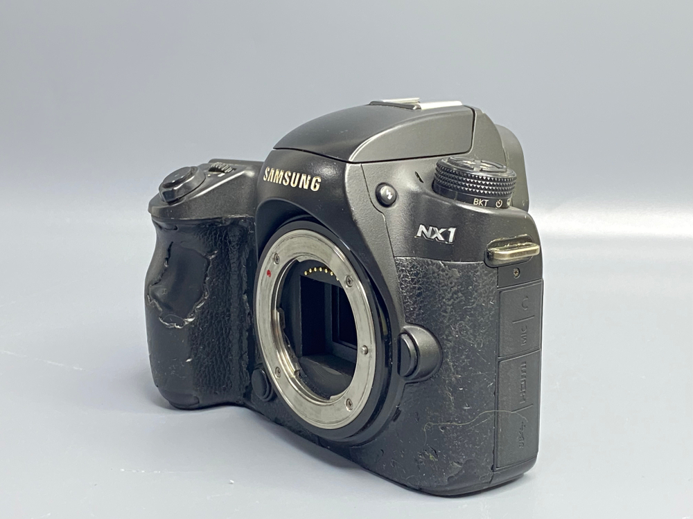 Samsung NX1 — неисправности управления и видоискателя