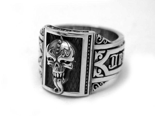 Перстень из серебра "7 Deadly Sins Luxuria" AZR-07-7