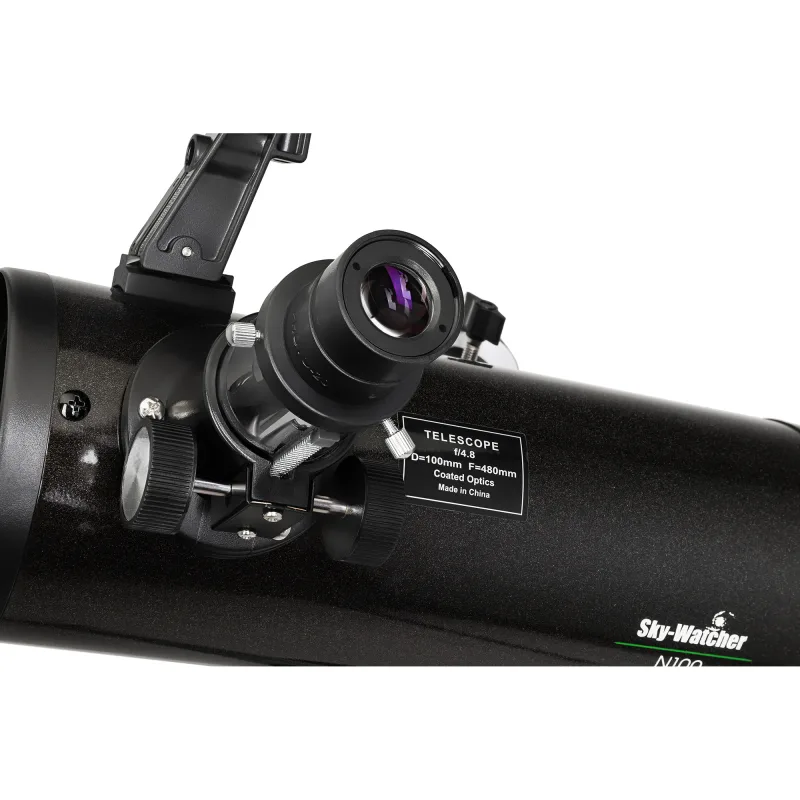 Телескоп Sky-Watcher N100 mini Virtuoso GTi, настольный - крупный план фокусера и окуляра