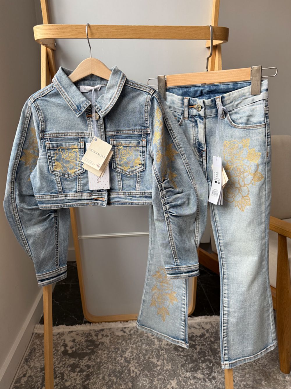 Новая джинсовая куртка Monnalisa, 128