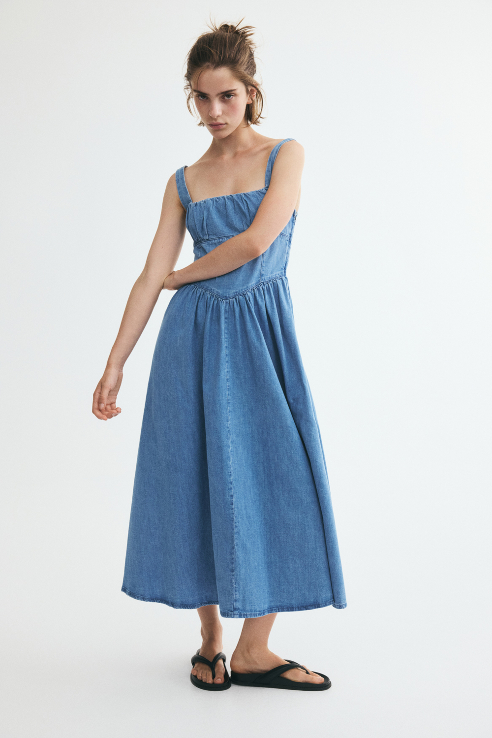 Джинсовое платье миди — квадратный вырез - H&M
