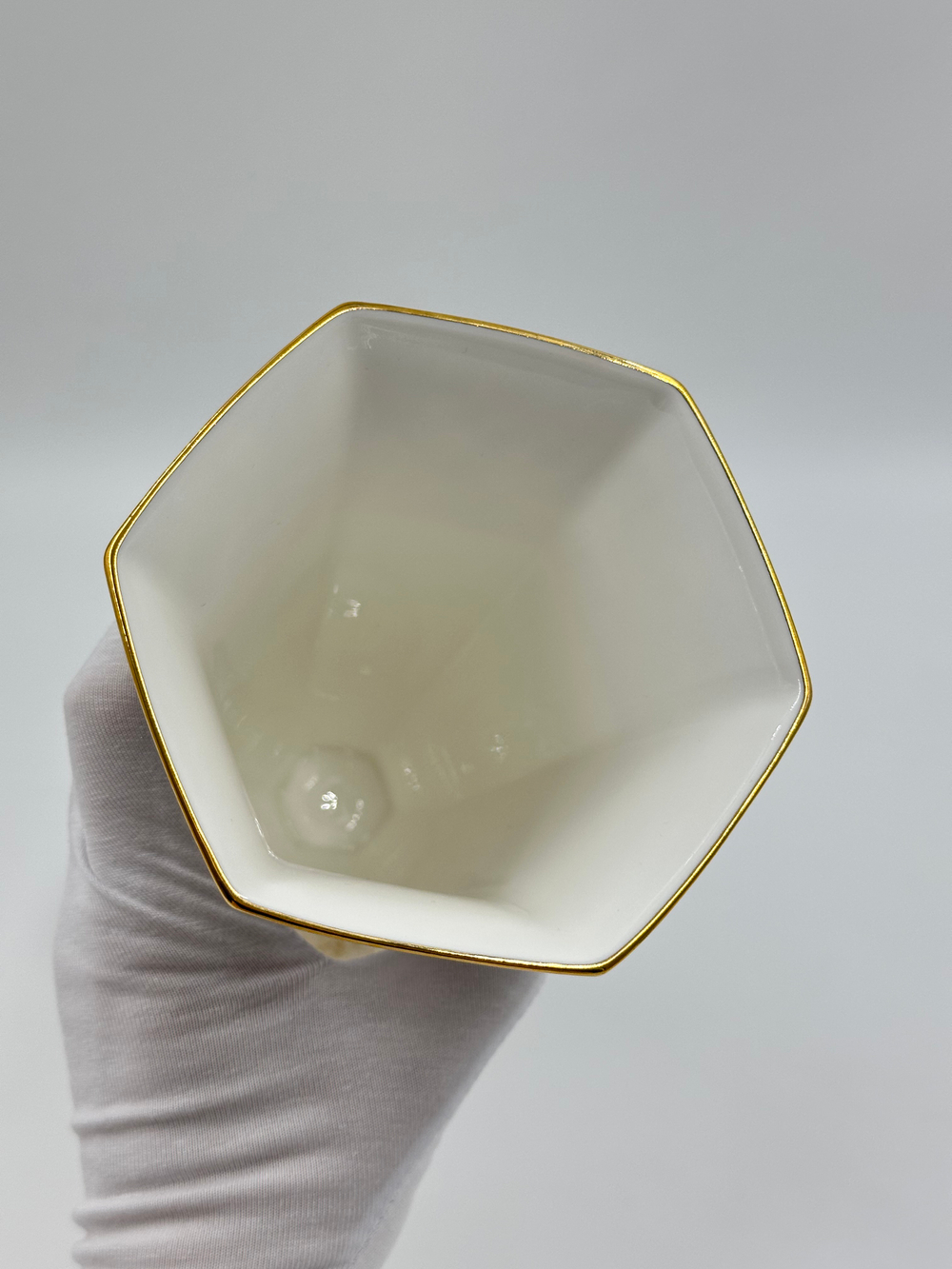 Ваза Wedgwood, Cornucopia