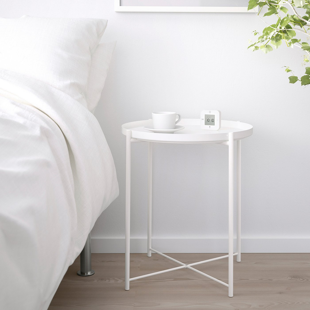 IKEA GLADOM  (ИКЕА ГЛАДОМ)  -  Столик с подносом - белый 45х53 см