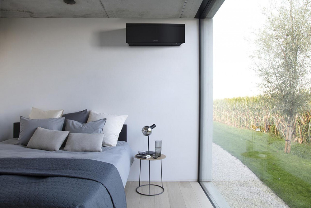 Кондиционер Daikin Emura 3 FTXJ50AB/RXJ50A Full DC Inverter. Цвет: Матово-черный внутренний блок