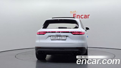 Porsche Cayenne 3.0 E-Hybrid — 2020