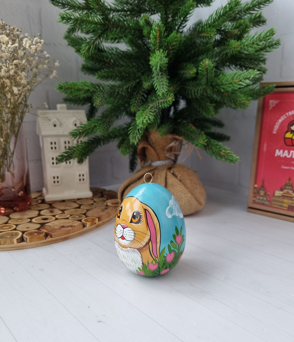 Фарфоровое пасхальное  яйцо "Весенний кролик"