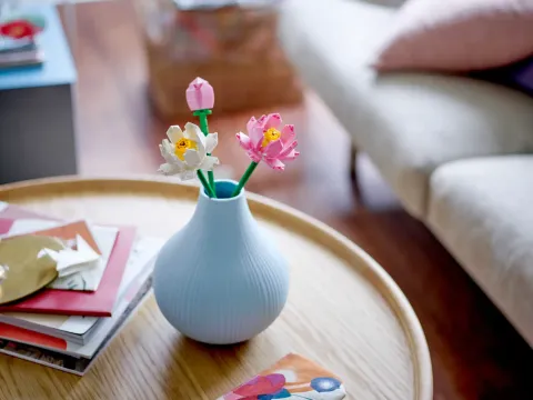 Конструктор LEGO Botanical Collection 40647 Цветы лотоса