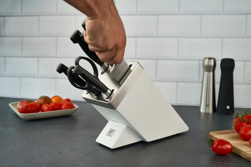 Zwilling Набор из 4 четырех звездных ножей в блоке + ножницы EAN 4009839537462