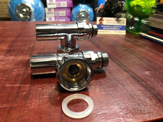 Кран для полотенцесушителя угловой 1х1/2" г/ш круглый Tim, 2 шт