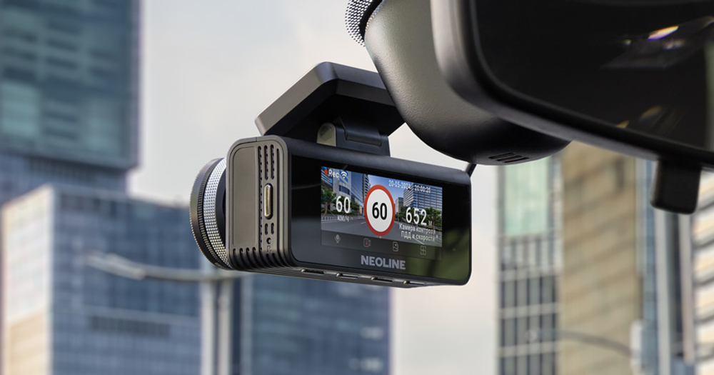 Neoline Argus 4K Dual с камерой заднего вида