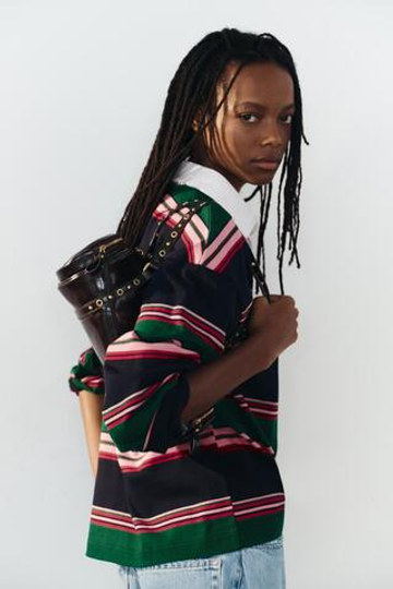 ZARA СУМКА-БОУЛИНГ С ЗАКЛЕПКАМИ, БОРДОВО-КРАСНЫЙ