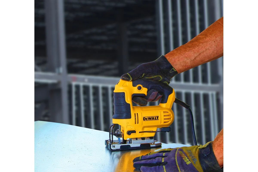 Dewalt Лобзик, 650Вт,85мм, 500-3200ход/мин DWE349-QS