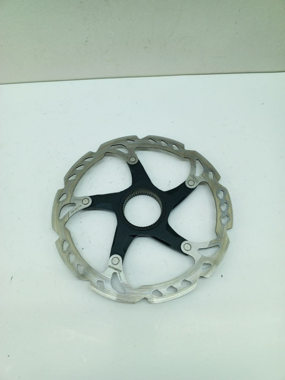 Ротор дискового тормоза SHIMANO CENTER LOCK 160 мм