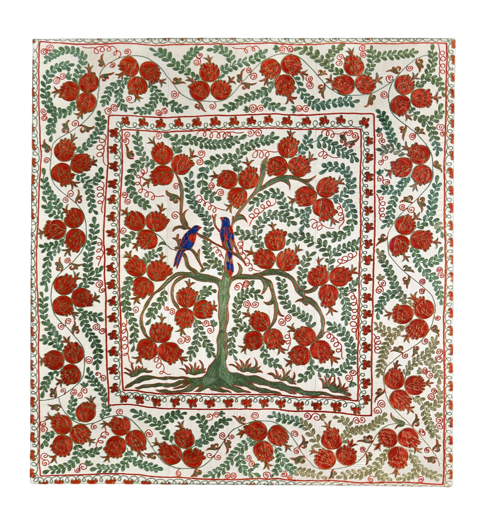 Suzani 138 x 146 см