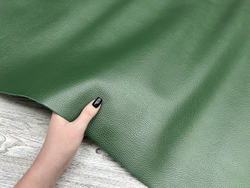 Кожа Luxury Tannery Verde Guanto крупным планом