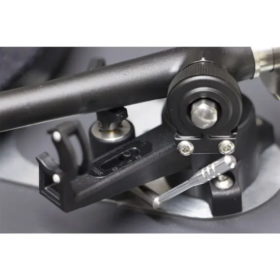 Rega Planar 6 (Ania Pro) Black