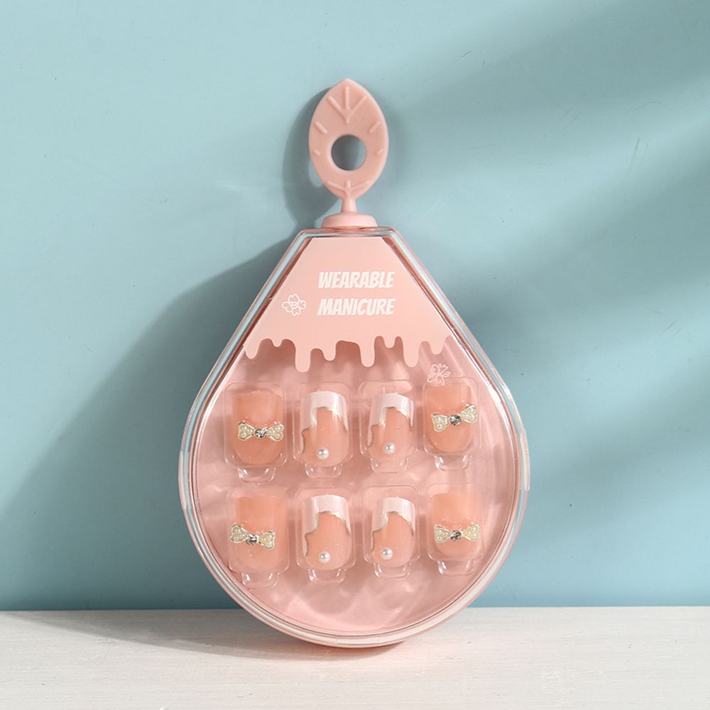 Накладные ногти с дизайном "Pink Pearl" Накладные ногти с дизайном "Pink Pearl"
