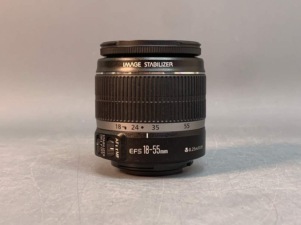 Canon 450D kit 18-55mm 3.5-5.6 IS 20.000 Кадров