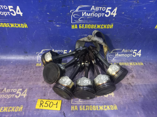 Поршень NISSAN TERRANO 2000