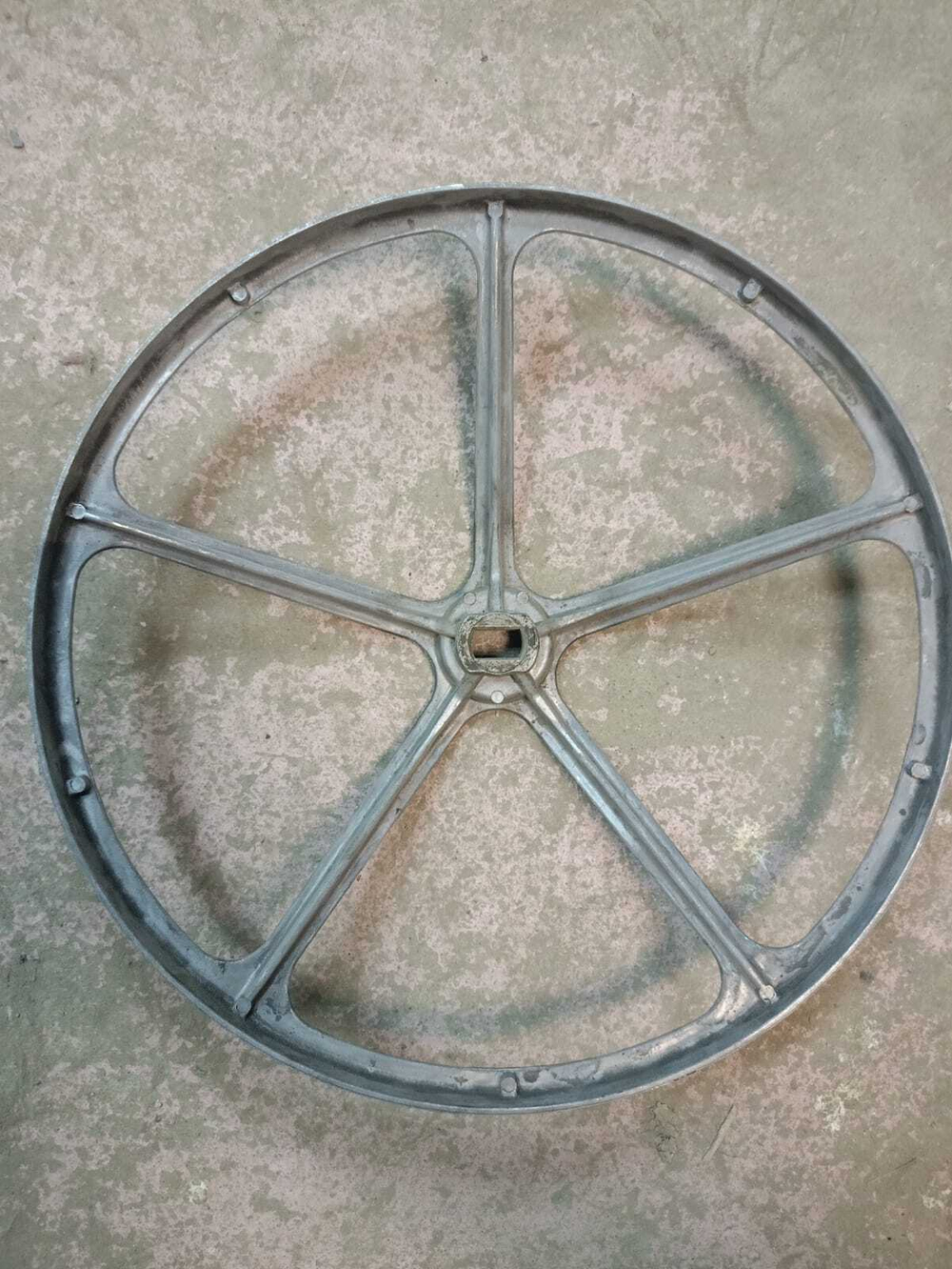 EWF1040 ктш9 Шкив стиральной машины Electrolux 124612501 б/у