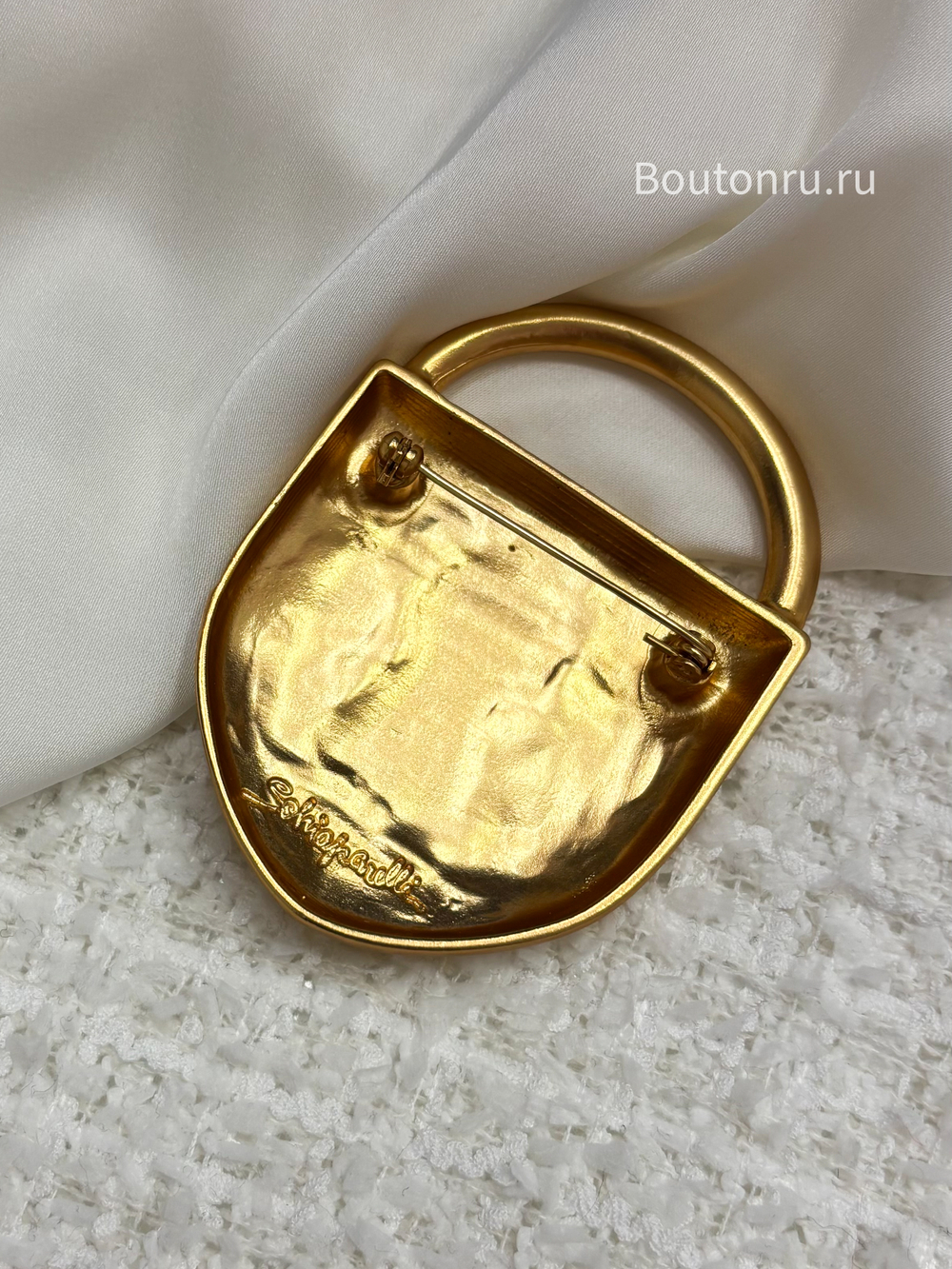 Брошь Скиап. крупная замок с черной эмалью