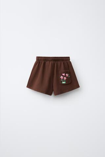 ZARA ШОРТЫ С ПРИНТОМ «КАПИБАРА CAPYFUN ©», КОРИЧНЕВЫЙ