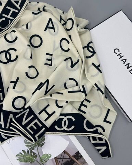 Платок CHANEL