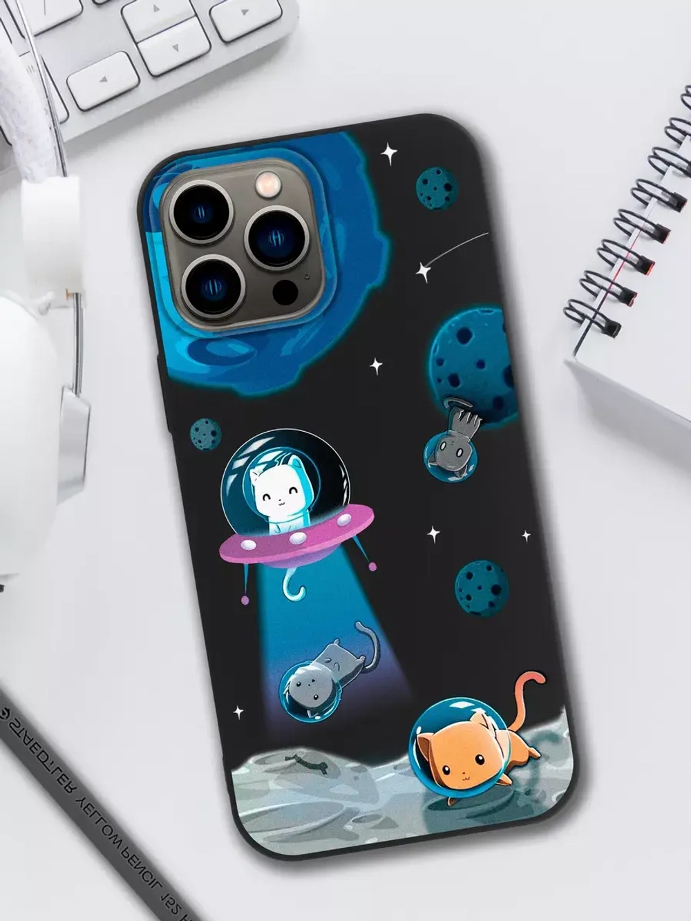 Чехол на iPhone 13 Pro Max с 3D принтом