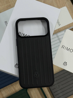 Чехол на iPhone 17 Pro Max Rimowa