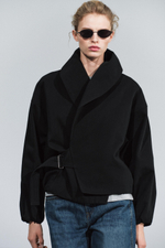 КОРОТКАЯ КУРТКА С ПРЯЖКОЙ — ZW COLLECTION — ZARA