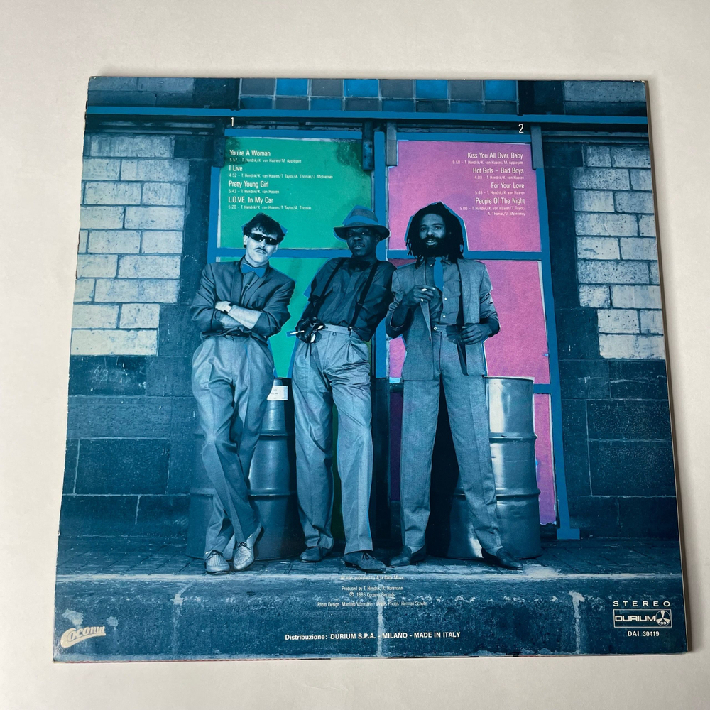 Винтажная виниловая пластинка LP Bad Boys Blue Hot Girls, Bad Boys (Италия 1985) You're A Woman