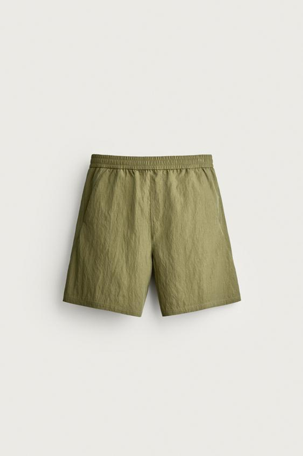 ZARA СТРУЯЩИЕСЯ ШОРТЫ RELAXED FIT, ТЕМНО-ОЛИВКОВЫЙ