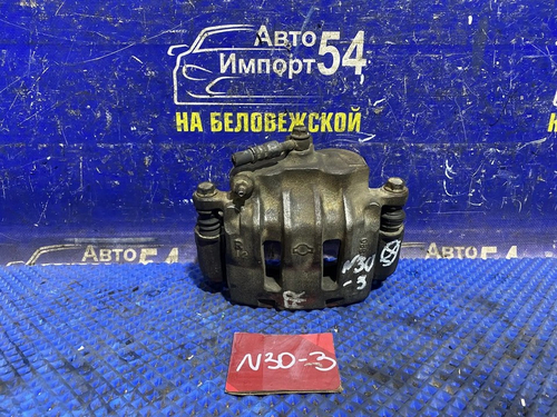 Суппорт тормозной передний правый NISSAN R'NESSA 2000