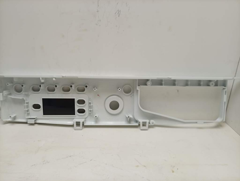 IWUE 4105 CIS кт28 Передняя лицевая панель стиральной машины Indesit 250005868 б/у
