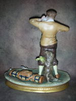 Статуэтка. Фарфор. Вот так гольф. Capodimonte. Италия