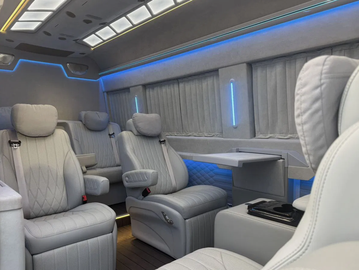 "Профессиональное переоборудование микроавтобусов Mercedes-Benz (Sprinter/V-class)"