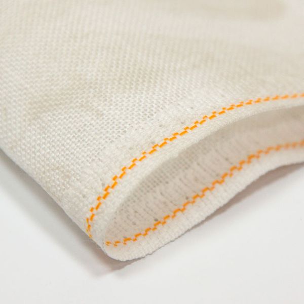 Канва Zweigart Cashel Linen Vintage 28 ct, отрез 48х68 см, цв.1079 песочный неоднотонный
